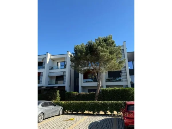 Gjiri Lalezit | Hamallaj, shitet apartament 2+1 Kati 3, 1 m² 199.000 € (Kompleksi Valamar, Hamallaj)