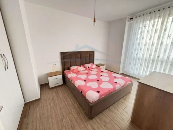 Tirane, apartament 1+1 Kati 8, 68 m² (Unaza e Re)