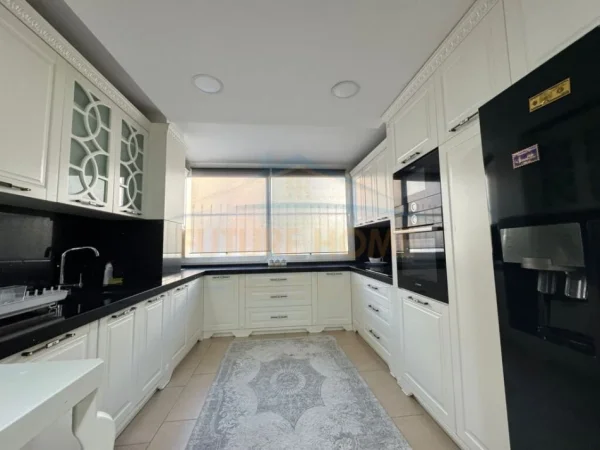 Tirane, jepet me qera apartament 3+1+Aneks+Ballkon Kati 1, 160 m² 1.200 € (Fakulteti i Inxhinierise se Ndertimit)