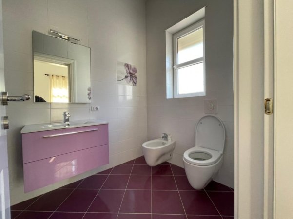 Tirane, jepet me qera Vile 3 Katshe Kati 3, 330 m² 4.800 € (Rolling Hills TEG)