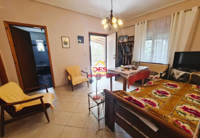 Himare, shitet shtepi 2+1+Ballkon Kati 1, 300 m² 290.000 € (Kdhes)