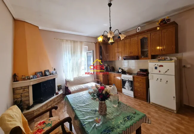 Himare, shitet shtepi 2+1+Ballkon Kati 1, 300 m² 290.000 € (Kdhes)