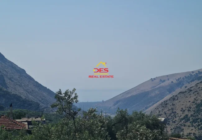 Himare, shitet shtepi 2+1+Ballkon Kati 1, 300 m² 290.000 € (Kdhes)