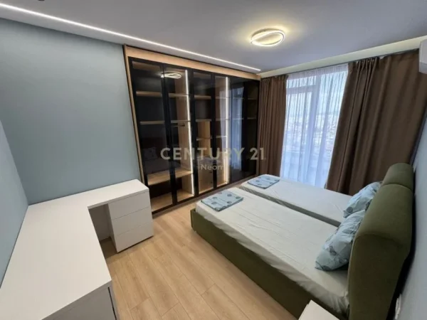 Tirane, shes apartament 2+1+2 , 109 m² 270.000 € (Sauk)