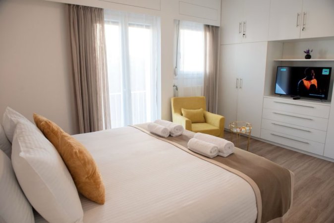 Tirane, jepet me qera apartament 1+1+Ballkon Kati 3, 65 m² 600 € (FUSHA E AVIACIONIT)