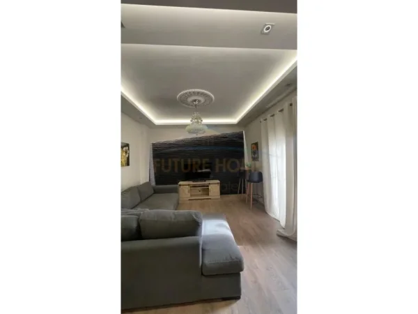 Tirane, shitet Vile 4 Katshe Kati 0, 175 m² 1.380.000 € (Rruga Selaudin Zorba, AREA39535)