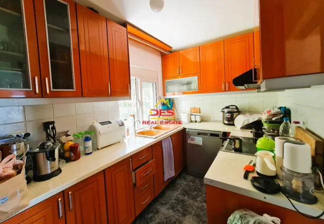 Himare, shitet , 1.100 m² (Borsh, Himare)