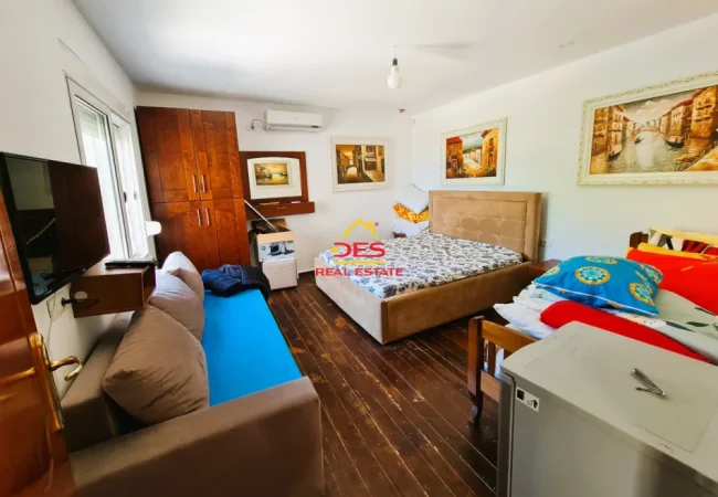 Himare, shitet , 1.100 m² (Borsh, Himare)