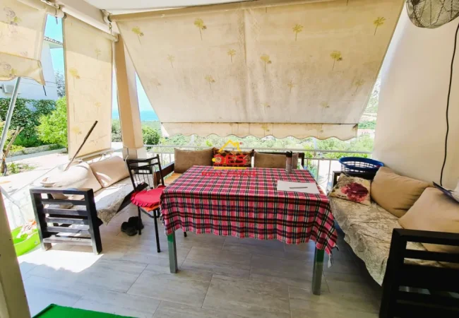 Himare, shitet , 1.100 m² (Borsh, Himare)