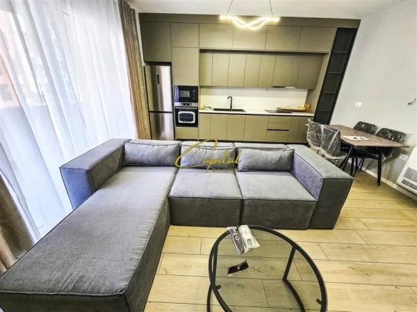 Tirane, jepet me qera apartament 2+1 Kati 3, 100 m² 900 € (ASTIR)