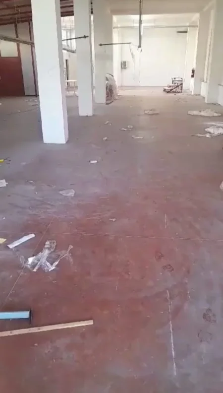 Tirane, jepet me qera magazine Kati 0, 350 m² 1.400 € (yzberisht)