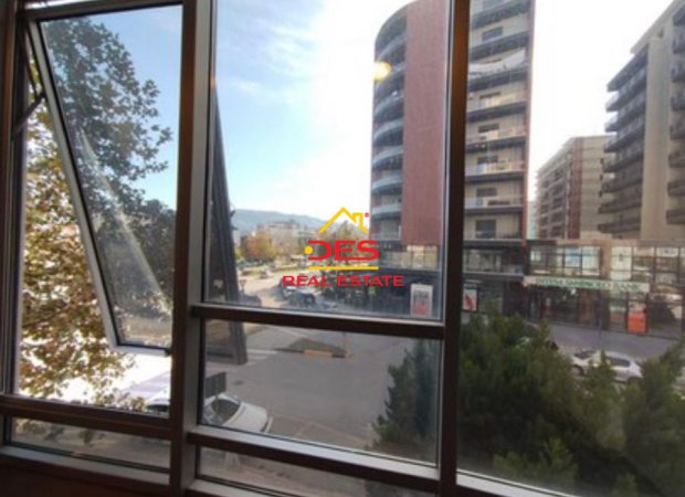 Vlore, shitet ambjent biznesi Kati 2, 84 m² 170.000 € (Rruga Gjergj Kastrioti)