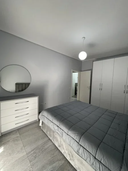 Tirane, jepet me qera apartament 2+1+Ballkon Kati 5, 104 m² 700 € (Rruga liman kaba)