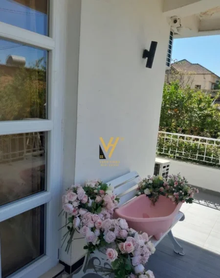 Tirane, shitet Vile 3 Katshe Kati 1, 450 m² 515.000 € (ALLIAS)