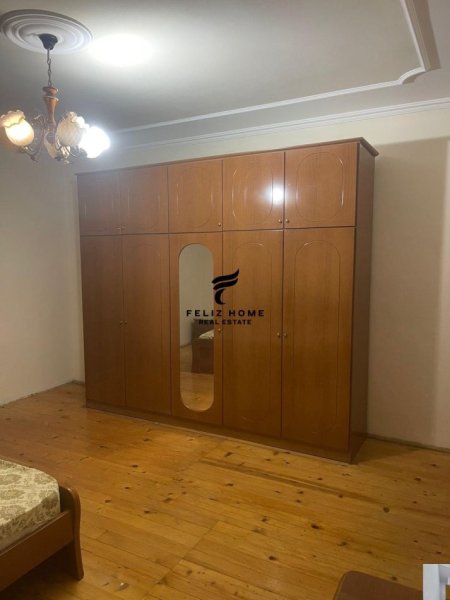 Tirane, jepet me qera apartament 2+1 Kati 2, 100 m² 400 € (SELITE)