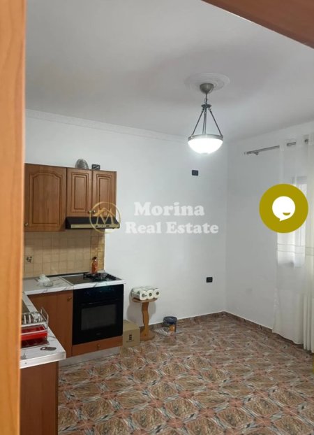 Tirane, jepet me qera shtepi 2+1 Kati 0, 95 m² 400 € (Jordan Misja)