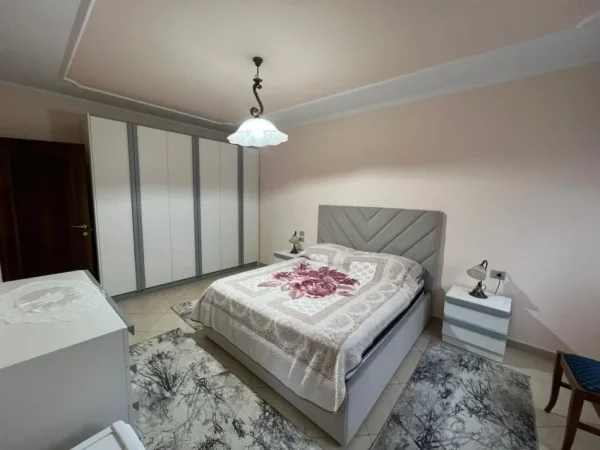 Tirane, jepet me qera apartament 2+1 Kati 6, 100 m² 1.000 € (Rruga e Elbasanit)