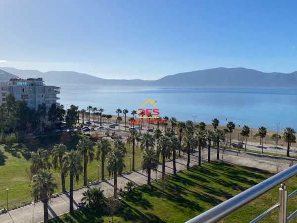 Vlore, jepet me qera apartament 2+1+Ballkon Kati 7, 111 m² 700 € (Rruga Murat Tërbaçi)