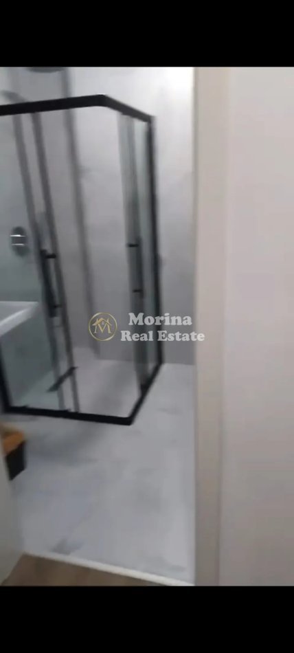 Tirane, jepet me qera apartament 2+1+Ballkon Kati 5, 100 m² 600 € (Ali Demi)