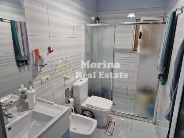 Tirane, jepet me qera apartament 1+1+Ballkon Kati 4, 70 m² 550 € (Ali Demi)