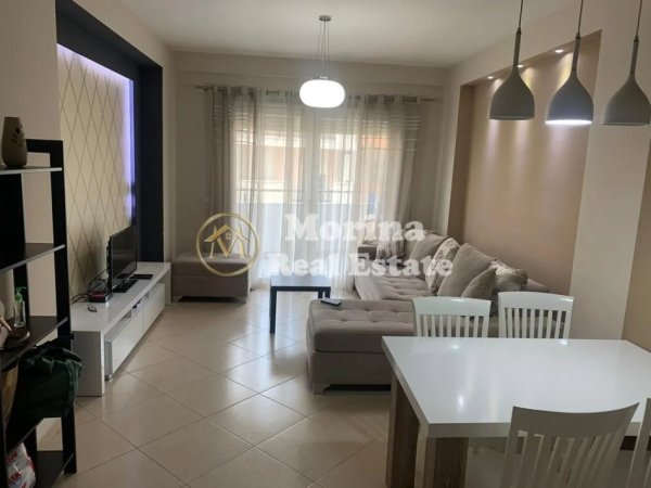 Tirane, jepet me qera apartament 1+1 Kati 3, 80 m² 600 € (Komuna e Parisit)