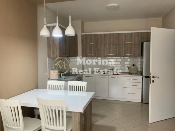 Tirane, jepet me qera apartament 1+1 Kati 3, 80 m² 600 € (Komuna e Parisit)