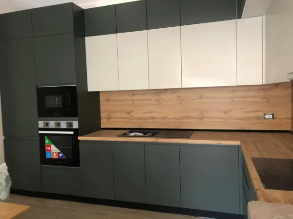 Tirane, jepet me qera apartament 2+1 , 106 m² 650 € (Kodra e Diellit)