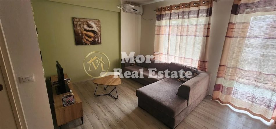 Tirane, jepet me qera apartament 2+1+Ballkon Kati 4, 100 m² 700 € (Kopshti Zoologjik)