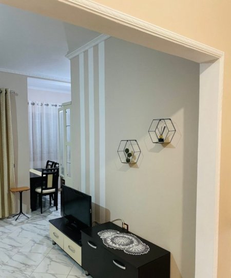 Tirane, jepet me qera apartament 2+1+Aneks Kati 2, 80 m² 350 € (sauk)