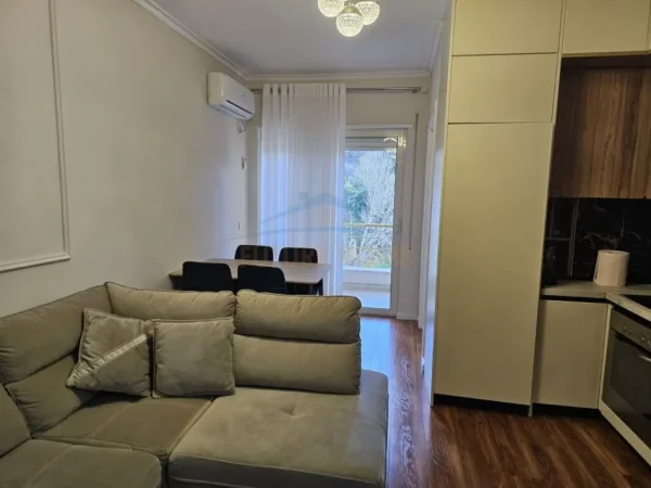 Shkembi Kavajes, shitet apartament 1+1+Ballkon Kati 4, 50 m² 85.000 € (shkembi kavajes, durres)