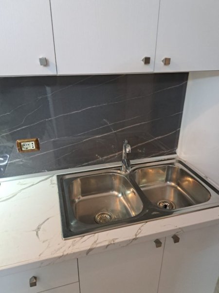 Tirane, jepet me qera apartament 1+1+Aneks Kati 1, 65 m² 400 € (don bosko)