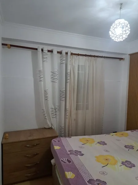 Tirane, jepet me qera apartament 1+1+Aneks Kati 1, 65 m² 400 € (don bosko)