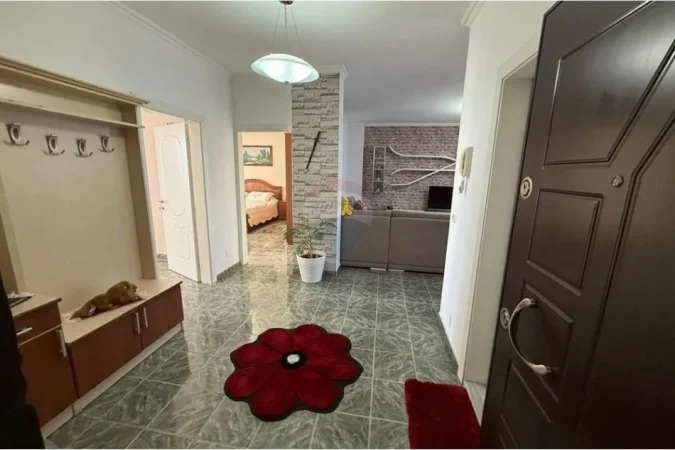 APARTAMENT 2+1 ME QIRA, RR. E KAVAJES