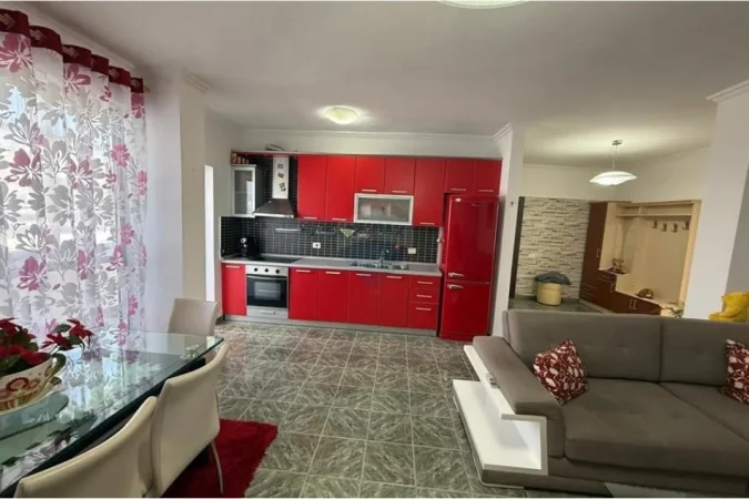 APARTAMENT 2+1 ME QIRA, RR. E KAVAJES