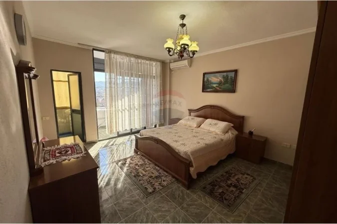 APARTAMENT 2+1 ME QIRA, RR. E KAVAJES