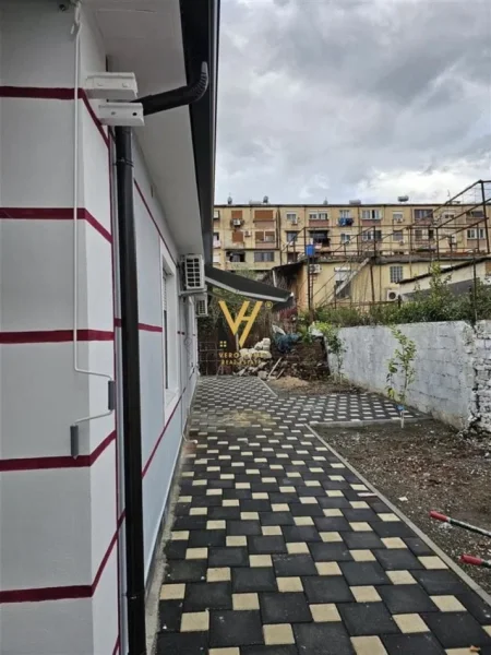 Tirane, jepet me qera apartament 1+1+Ballkon Kati 0, 60 m² 500 € (LAPRAKE)