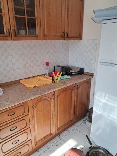 Tirane, jepet me qera apartament 2+1+Ballkon Kati 5, 80 m² 450 € (ALI DEMI)