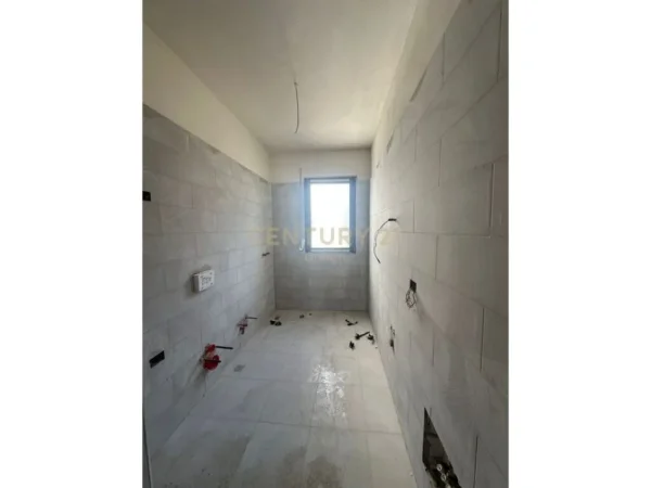 Tirane, shitet apartament 1+1 Kati 5, 76 m² 120.000 € (Residenca Parallel Living, Don Bosko)