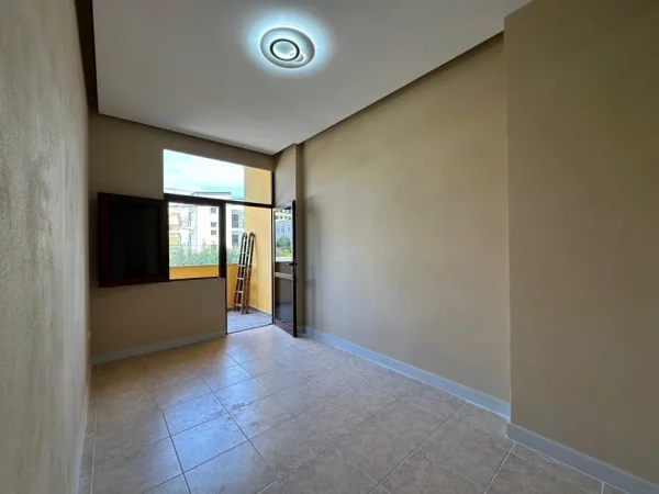 Durres, shitet apartament 3+1+Aneks+Ballkon Kati 1, 115 m² 120.000 € (Kazazi| Ish Rajoni)