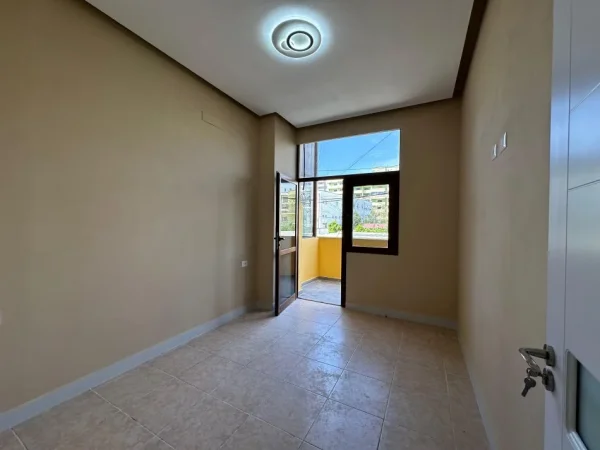 Durres, shitet apartament 3+1+Aneks+Ballkon Kati 1, 115 m² 120.000 € (Kazazi| Ish Rajoni)