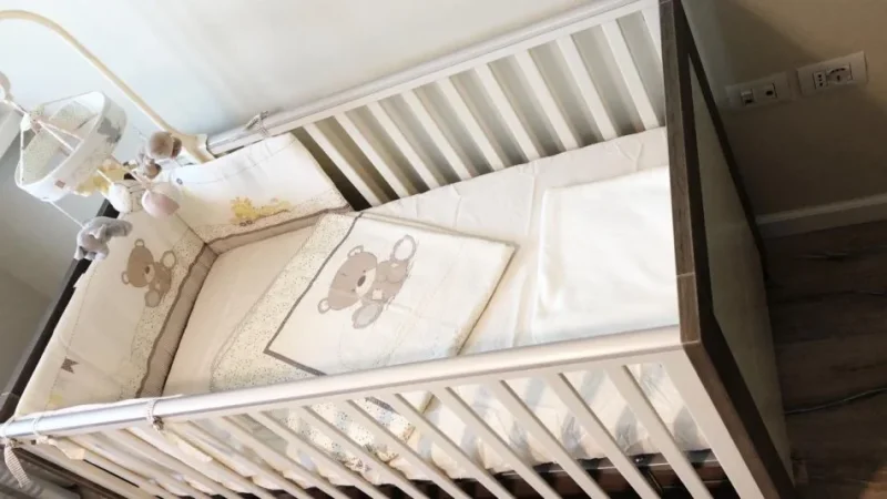 Tirane, shes Shitet Krevat Bebi + Dyshek 199 €