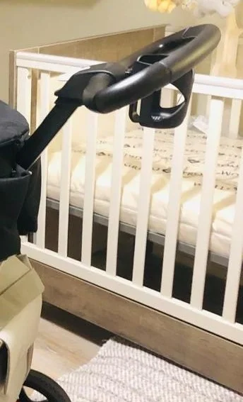 Tirane, shes Shitet Krevat Bebi + Dyshek 199 €