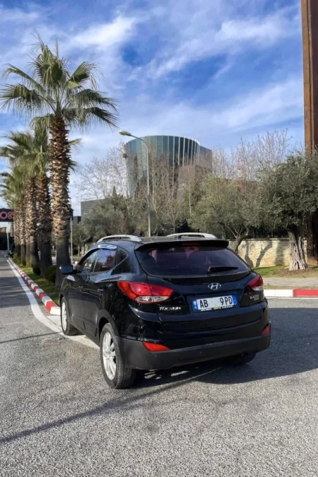 Tirane, shes SUV | Fuoristrad | Xhip Hyundai Tucson Nafte, e zeze automatik Klima 162 km 8.500 €