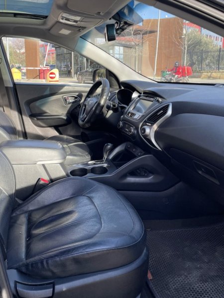 Tirane, shes SUV | Fuoristrad | Xhip Hyundai Tucson Nafte, e zeze automatik Klima 162 km 8.500 €