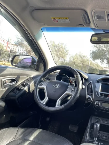 Tirane, shes SUV | Fuoristrad | Xhip Hyundai Tucson Nafte, e zeze automatik Klima 162 km 8.500 €