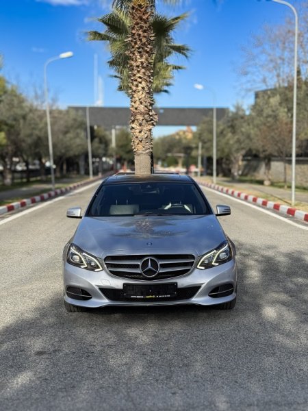 Tirane, shes makine Benz W212 E Class Nafte, gri metalizato automatik Klima 207 km 11.900 €