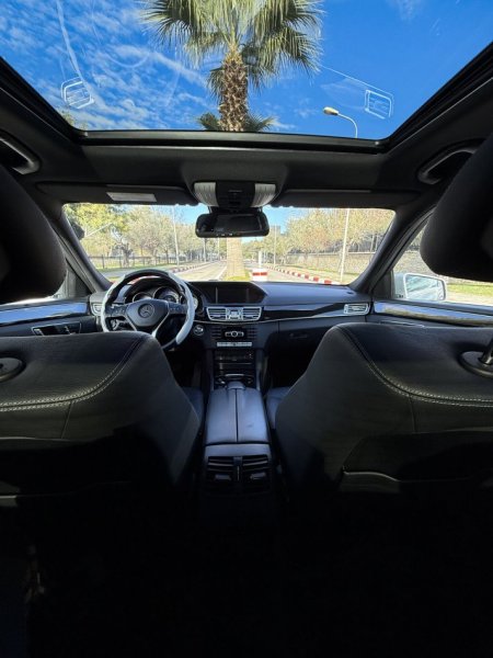 Tirane, shes makine Benz W212 E Class Nafte, gri metalizato automatik Klima 207 km 11.900 €