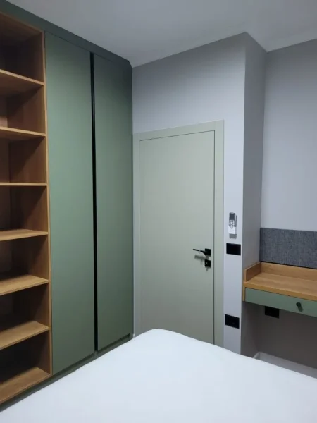 Tirane, jepet me qera apartament 2+1+Ballkon Kati 7, 90 m² 471 € (Rruga e Teleferikut)