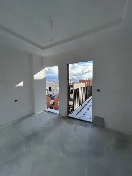 Tirane, shitet apartament 2+1+Ballkon Kati 8, 159 m² 245.000 € (Rruga Qemal Stafa)