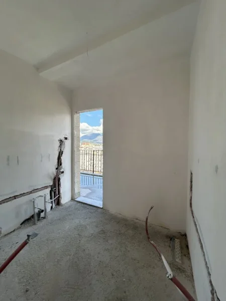 Tirane, shitet apartament 2+1+Ballkon Kati 8, 159 m² 245.000 € (Rruga Qemal Stafa)